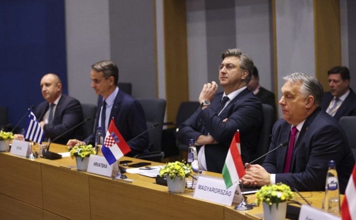 PM Mitsotakis: Ολοκληρώθηκε η συνάντηση Μητσοτάκη-Ζελένσκι στις Βρυξέλλες