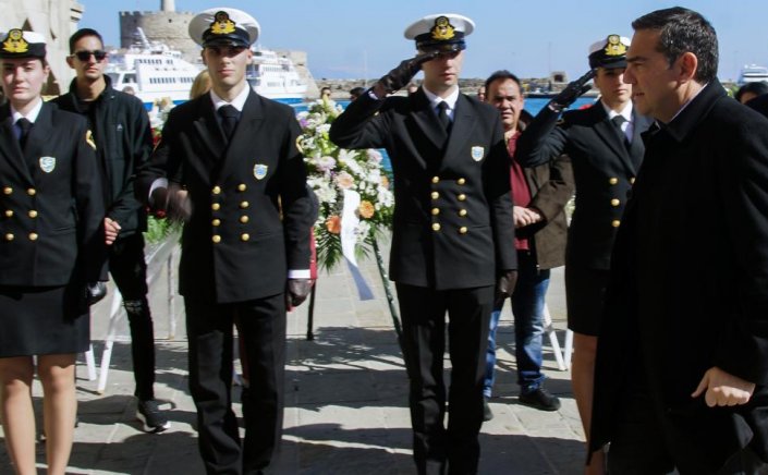 SYRIZA leader Alexis Tsipras: Ο συγκινητικός επικήδειος για τον Σαντορινιό - «Θα είσαι δίπλα μας για πάντα»