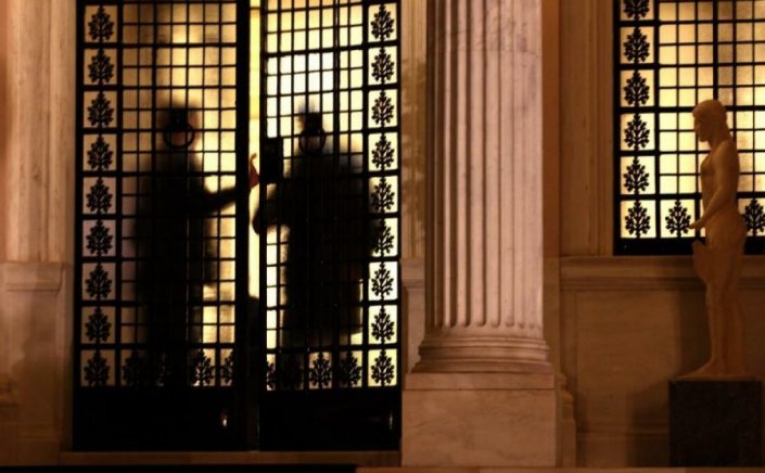 Political developments: Η “μυστική” σύσκεψη στο Μαξίμου με Βουλευτές και Υπουργούς...