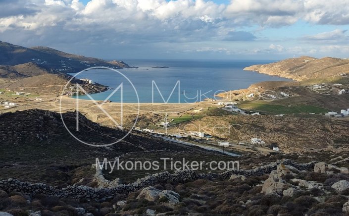 Illegal construction on Mykonos: Εντολή Τσορμπατζόγλου για εντατικοποίηση ελέγχων σε ακίνητα, σε ΚΥΕ για ηχορύπανση και θαλάσσια σπόρ [Video]
