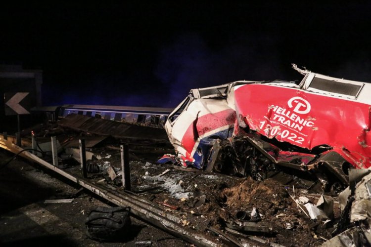 Fatal Train Collision: Καμία απάντηση από τη Hellenic Train για τα αίτια της τραγωδίας στα Τέμπη – Ούτε μία συγγνώμη στη νέα ανακοίνωση