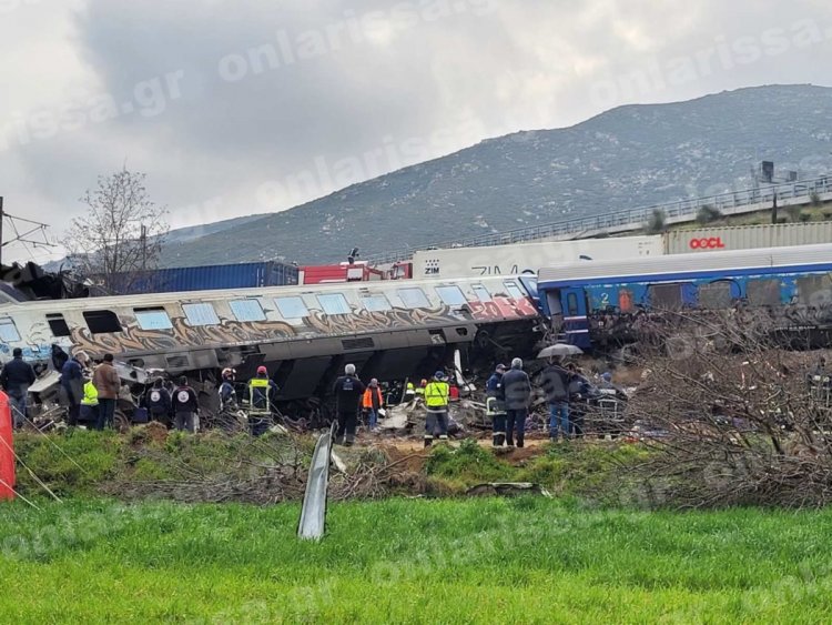 Train Collision In Larissa: Ανείπωτη τραγωδία στα Τέμπη - Εικόνες αποκάλυψης στο φως της ημέρας – Δείτε φωτογραφίες και βίντεο