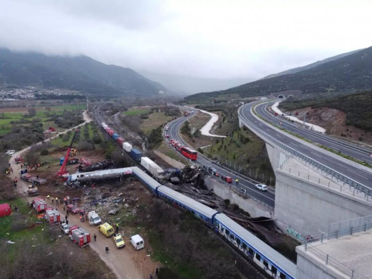 Train collision: Τα 11 μέτρα στήριξης συγγενών θυμάτων, τραυματιών και επιβαινόντων στο σιδηροδρομικό δυστύχημα των Τεμπών