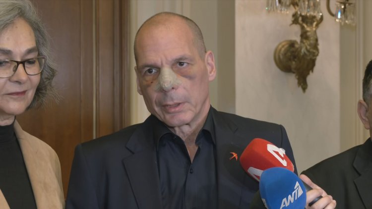 Yanis Varoufakis: Ο Γιάνης Βαρουφάκης κατέθεσε για τον άγριο ξυλοδαρμό του – Δεν αναγνώρισε τους συλληφθέντες, ζήτησε αποπομπή Θεοδωρικάκου
