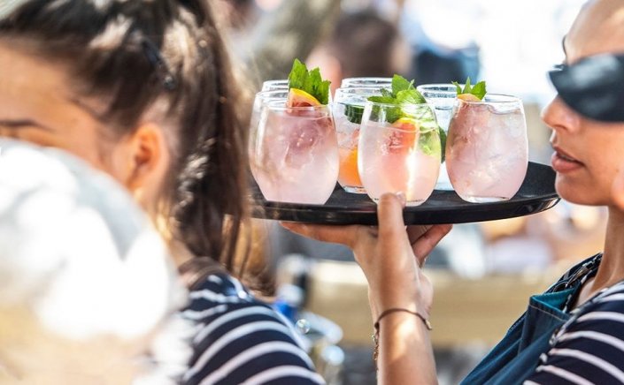 Greek Hospitality quality: Οι 49 ειδικότητες που είναι σημαντικές για την ενίσχυση της ποιότητας του ελληνικού τουρισμού [Η Μελέτη]