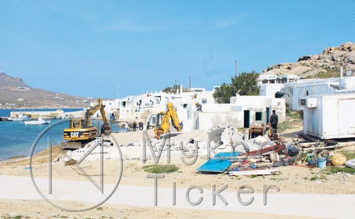 Illegal construction on Mykonos: Μπουλντόζες στη Μύκονο με εντολή εισαγγελέα για την κατεδάφιση πολυτελών αυθαιρέτων