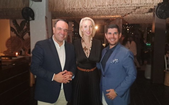 Μιλτιάδης Ατζαμόγλου: Με μια φωνή για τη Μύκονο, Καλή επιτυχία Κατερίνα μας !