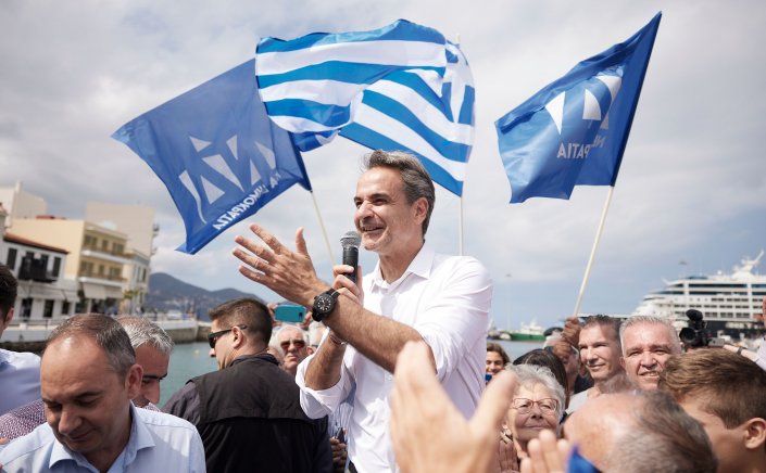 Mitsotakis in Agios Nikolaos: Αναγκαιότητα η στήριξη των μικρομεσαίων και η αύξηση μισθών