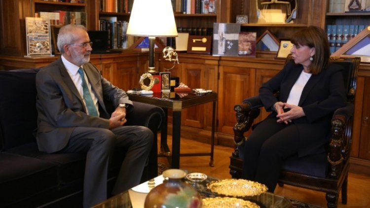 Caretaker PM Sarmas: Ορκίζεται αύριο ο Ιωάννης Σαρμάς υπηρεσιακός πρωθυπουργός