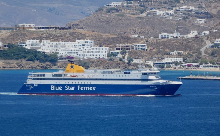 Ferry Routes: Κάθε Σάββατο  η γραμμή Πειραιάς - Μύκονος - Χίος -  Λέσβος, με το Blue Star  Patmos