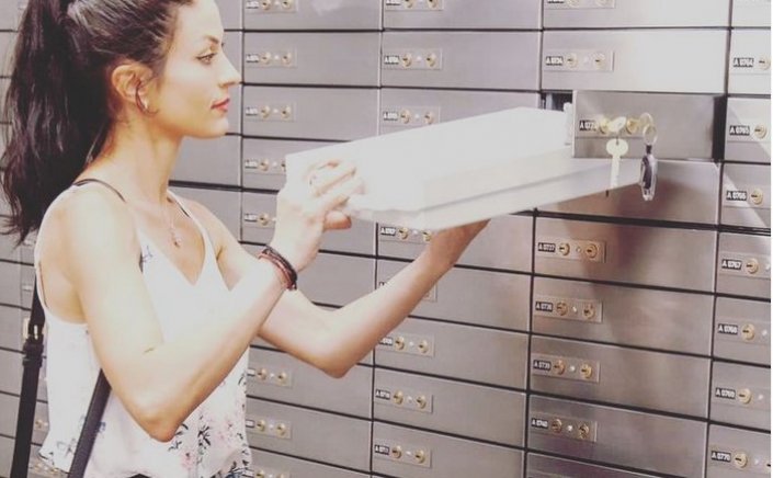 Mykonos Safe Deposit Box - SBOX:The first licensed company of Safety deposit boxes in Greece, is 24 hrs open, with a daily rental option!