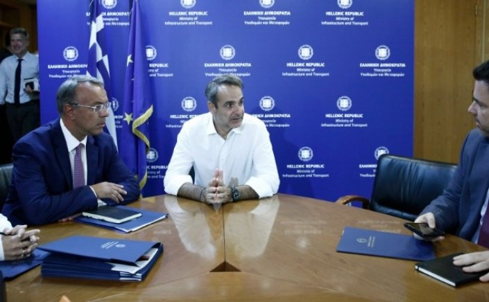 PM Mitsotakis: Σε κυκλοφορία 250 ηλεκτροκίνητα λεωφορεία στην Αθήνα και την Θεσσαλονίκη έως τις αρχές του 2024