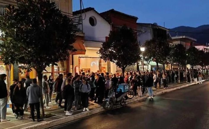 Cost of living crisis: Η φθινοπωρινή σύναξις των τραπεζιτών και οι ουρές για ένα δωρεάν πιάτο μακαρόνια!!