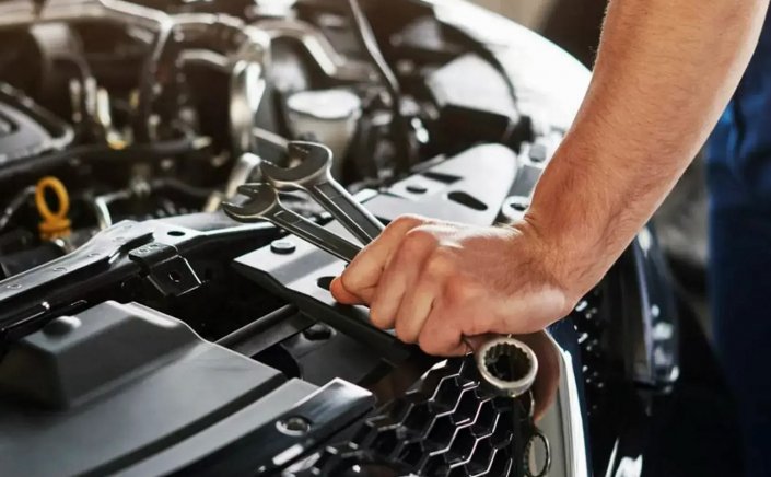 Car Repair  shops: «Big Brother» σε όλα τα συνεργεία - Τι αλλάζει στο service των αυτοκινήτων