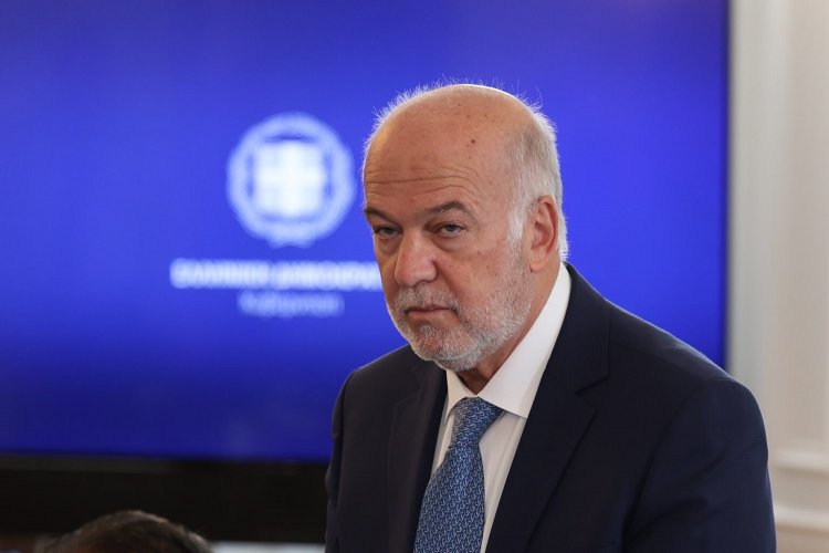 Min of Justice Floridis: “Νέος Δικαστικός Χάρτης σημαίνει ενοποίηση Ειρηνοδικών με τους Πρωτοδίκες στον πρώτο βαθμό”