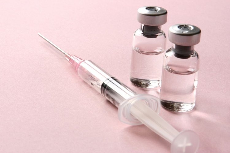 Influenza Vaccination: Πότε πρέπει να εμβολιαστούμε για Γρίπη & Πνευμονιόκοκκο