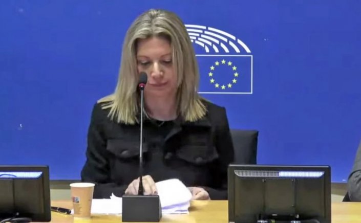 European Parliament - M. Karystianou: Η φωνή της Μ. Καρυστιανού είναι πιο δυνατή από τα ΜΜΕ!! Συγκλόνισε, την χειροκροτούσαν όρθιοι [Videos]