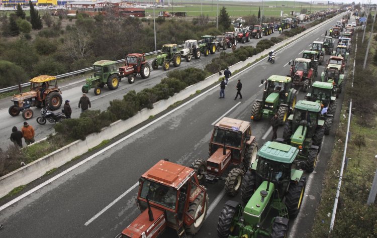 Farmers protest: Την Τρίτη το συλλαλητήριο των  Αγροτών στην Αθήνα - «200 τρακτέρ στην Πλατεία Συντάγματος»