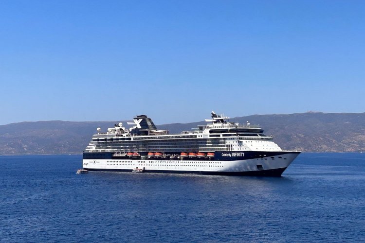 Cruise Season 2024: Η Celebrity Cruises κάνει homeporting στον Πειραιά για το 2024, με το Celebrity Infinity [pics]