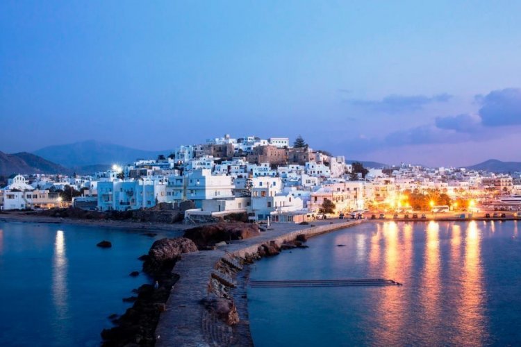 Travel Trends 2024: Στους 5 amazing οικογενειακούς προορισμούς της Ελλάδας κατατάσσει τη Νάξο η Daily Telegraph