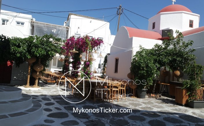Municipality of Mykonos: Πρόσκληση υποβολής αιτήσεων για την χορήγηση άδειας χρήσης κοινόχρηστου χώρου και ανάπτυξης τραπεζοκαθισμάτων