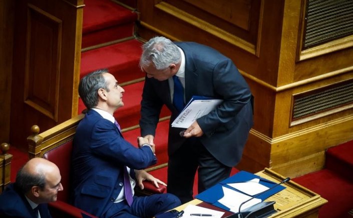 No Confidence Motion: Σε υψηλούς τόνους η απάντηση της κυβέρνησης στην αντιπολίτευση μετά την πρόταση δυσπιστίας