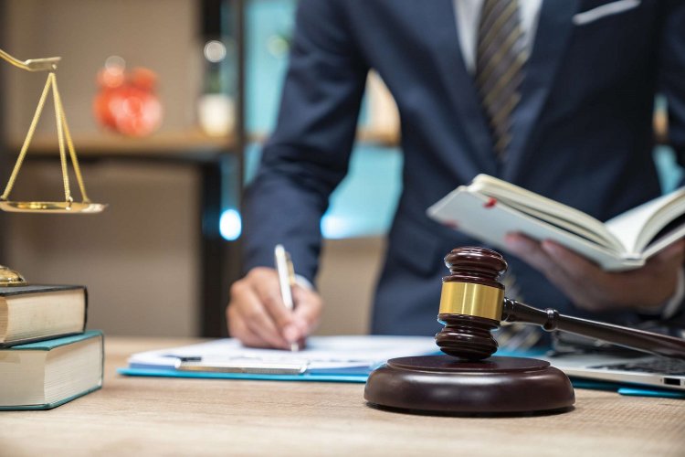 Law & Justice: Οι 12 διατάξεις των νέων Κωδίκων που άλλαξαν την τελευταία στιγμή, μετά από παρέμβαση των δικηγόρων