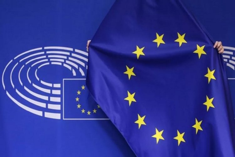 European elections 2024: Πώς μπαίνουν τα κόμματα στην τελική ευθεία προς τις ευρωκάλπες