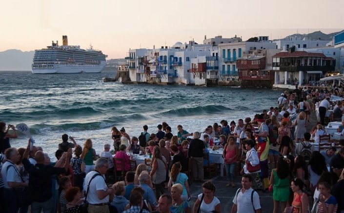 Hellenic Hoteliers Federation:  Ένσταση για τα περί «υπερτουρισμού» - Πραγματικό πρόβλημα οι ελλιπείς δημόσιες υποδομές!!