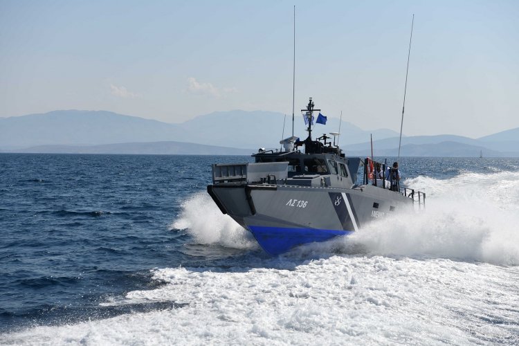 Mykonos: Προσάραξη Τουριστικού Ιστιοφόρου σκάφους στη Μύκονο, με τέσσερις αλλοδαπούς επιβαίνοντες