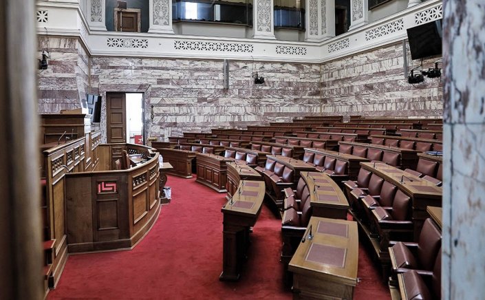 Wiretapping Scandal: Στη Βουλή η αντιπαράθεση για τις υποκλοπές – Συνεδριάζει σήμερα η Επιτροπή Θεσμών και Διαφάνειας