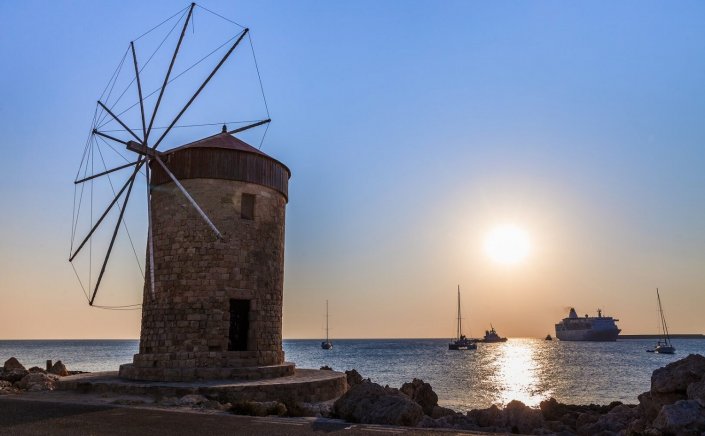 Rhodes Hoteliers: Παράλογα και μονομερή εισπρακτικά για τα ξενοδοχεία, χαρακτηρίζει τα κυβερνητικά μέτρα η Ένωση Ξενοδόχων Ρόδου