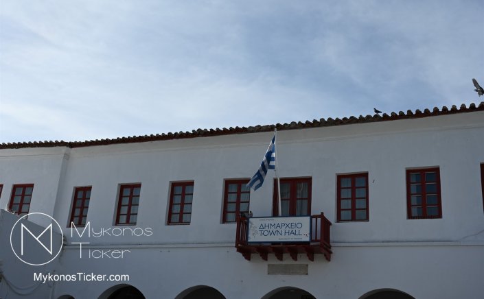 Παριστάνουν τα παλληκάρια αυτοί που αποκρύπτουν ότι ψήφισαν ομόφωνα την δαπάνη για το ρομπότ SOPHIA [Εγγραφο]