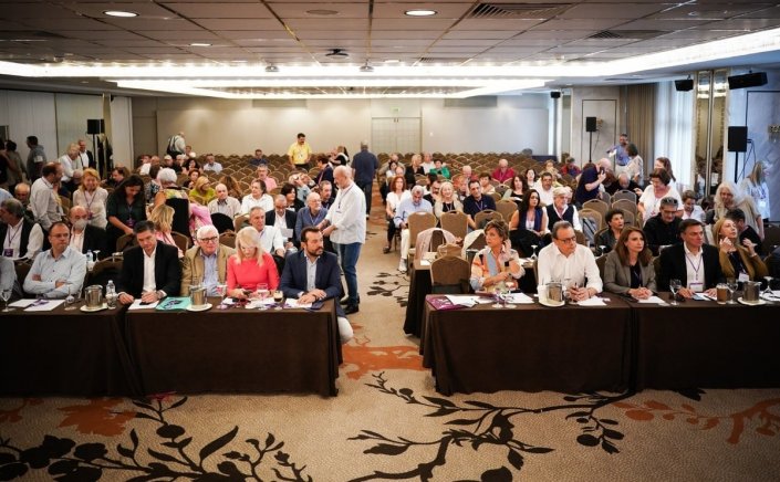 Political Developments: Οι τρεις για την προεδρία, η σκιά του Αλέξη και η επακόλουθη ...διάσπαση