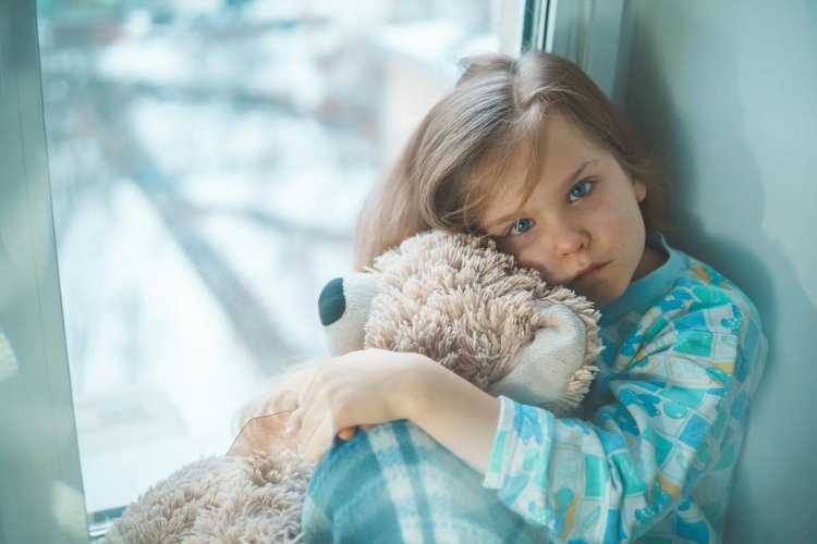 Long COVID in children: Ποια χρόνια συμπτώματα του covid αντιμετωπίζουν τα παιδιά και ποια οι έφηβοι