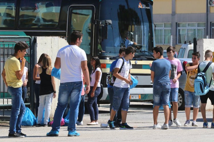 School Excursions - Πρόεδρος ΟΛΜΕ: «Τέλος οι σχολικές εκδρομές, μέχρι να νομοθετηθεί η προστασία μας»