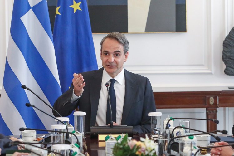 PM Mitsotakis: Η βία ανηλίκων στο επίκεντρο στο υπουργικό - Αυστηροποίηση των ποινών για παραμέληση ανηλίκων προανήγγειλε ο Μητσοτάκης