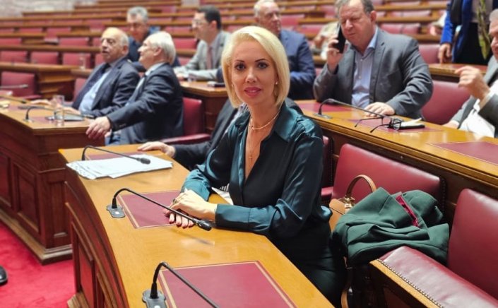 MP Katerina Monogiou: Δηλώνω κατηγορηματικά τη στήριξή μου στην κυβέρνηση και προσωπικά στον Πρωθυπουργό, που εργάζεται με αφοσίωση και υπευθυνότητα για το καλό του τόπου και των πολιτών