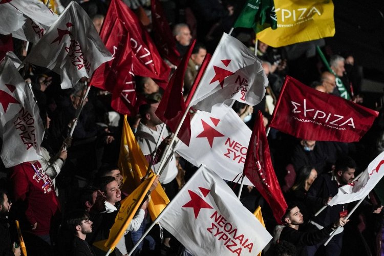 SYRIZA-PA: Συμφωνία για μορατόριουμ στην ΚΟ ΣΥΡΙΖΑ - Περιπλέκει την κούρσα η υποψηφιότητα Φαραντούρη