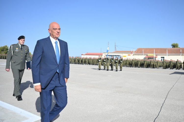 Defence Min Dendias: Αλλαγές στην στρατιωτική θητεία - Εθελοντική στράτευση γυναικών