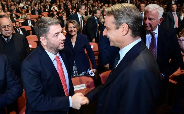 PM Mitsotakis: Το μεσημέρι η συνάντηση Μητσοτάκη - Ανδρουλάκη μέσα σε σκιές και ψιθύρους - Τα θέματα που θα θέσει ο πρόεδρος του ΠΑΣΟΚ