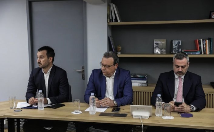 SYRIZA-PA: Μονόδρομος η σύμπραξη ΣΥΡΙΖΑ και Νέας Αριστεράς