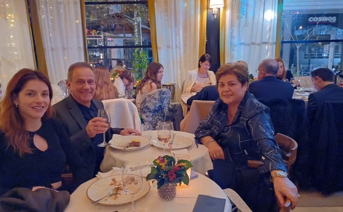 Joyeux Noël! To Χριστουγεννιάτικο μήνυμα του Δημάρχου Μυκόνου Χρήστου Βερώνη