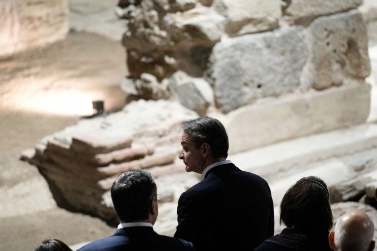 Political Development: Τα εγκαίνια του μετρό, οι ...διαρροές και ο ανασχηματισμός!! Το φυσικό κομματικό ανάχωμα της ΝΔ, ο Κ. Καραμανλής, έχει «υποχωρήσει» σταδιακά!!