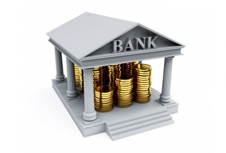 Commissions in bank accounts: Πότε μειώνουν οι τράπεζες τις προμήθειες σε βασικές συναλλαγές - Τι ισχύει για εμβάσματα, χρήση ΑΤΜ και πληρωμές λογαριασμών