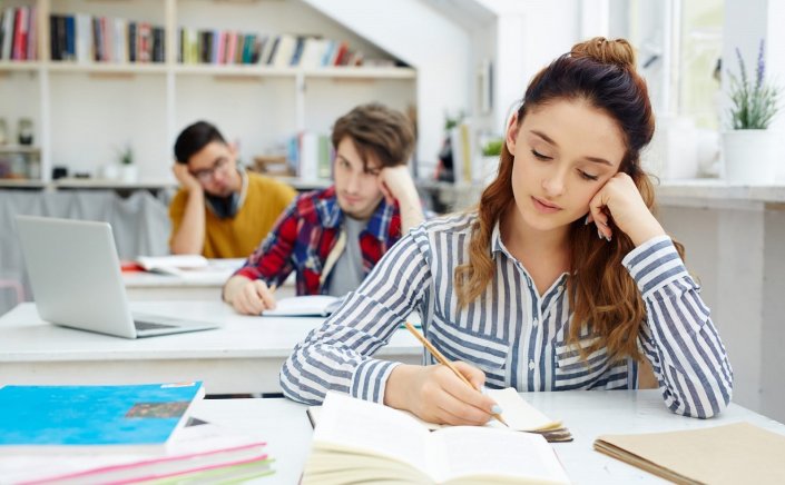 Education & Exams: Eξετάσεις σε Γυμνάσια και Λύκεια!! Πότε μένει στην ίδια τάξη ο μαθητής!!