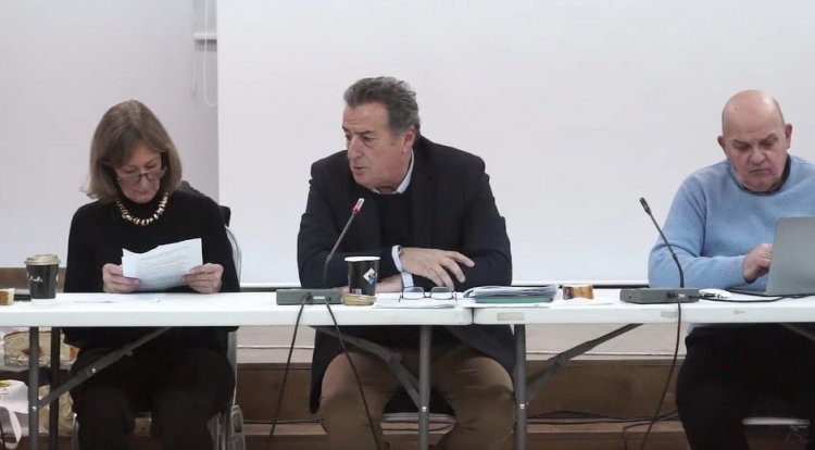 Mayor of Andros: Η εριστική αντιπολίτευση οδήγησε σε διακοπή του Δημοτικού Συμβουλίου Λογοδοσίας [Video]