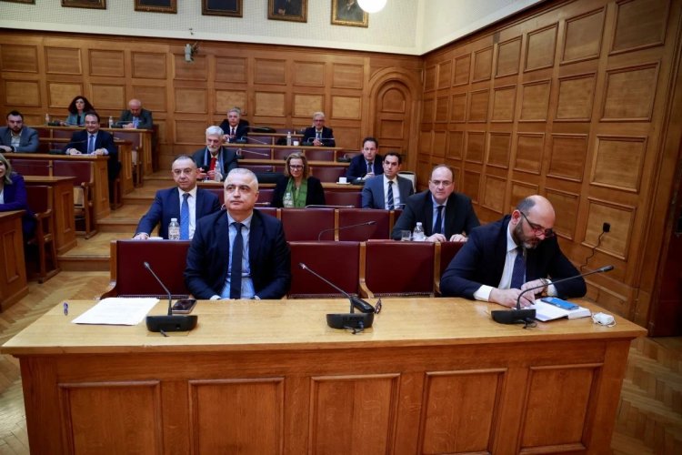Politics and current affairs: Γιατί ξαφνιάστηκαν τα γαλάζια μέλη της Εξεταστικής για τα Τέμπη