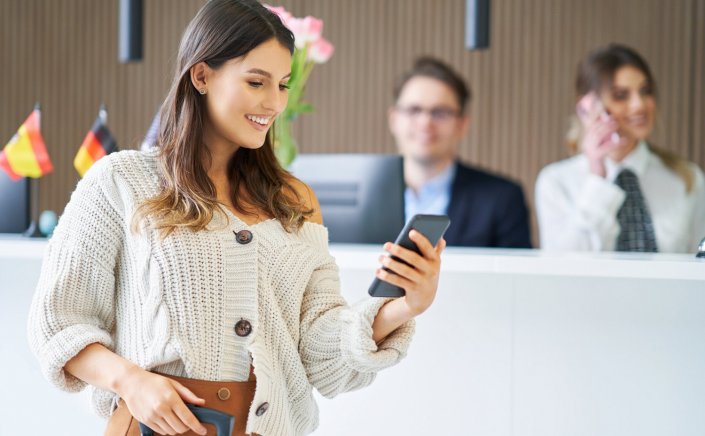 Hospitality Employment Contract: Νέα διετής σύμβαση για τους ξενοδοχοϋπαλλήλους με αύξηση 8%!! Πως διαμορφώνονται οι μισθοί  το 2025!!