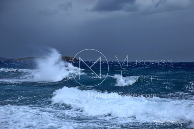 Marine Forecast: Συνεχίζονται οι Βόρειοι Θυελλώδεις Άνεμοι στο Αιγαίο έως 9 bf - Διαρκής Ετοιμότητα από το Λιμεναρχείο Μυκόνου!!
